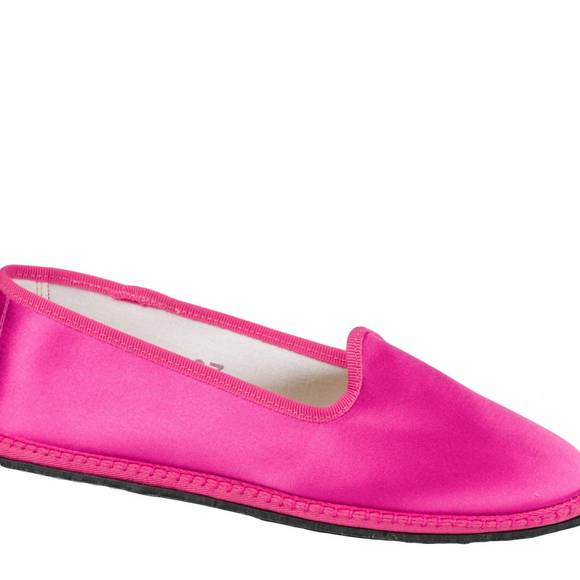 NEW VIBI VENEZIA women's classic silk furlana slippers in fragola - Picture 2 of 3